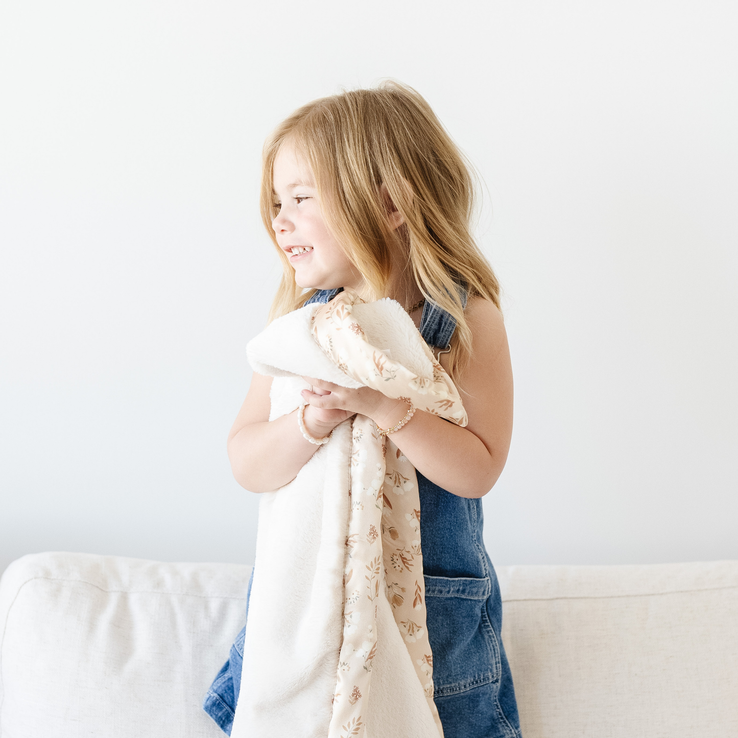 SATIN BORDER MINI BLANKETS